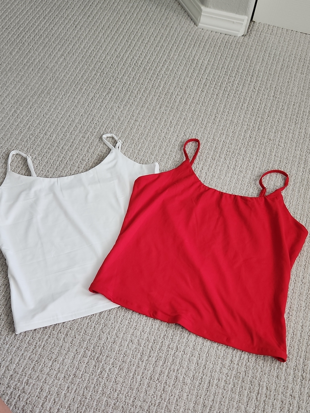 New Women’s Red & White Spaghetti Strap Cami Top